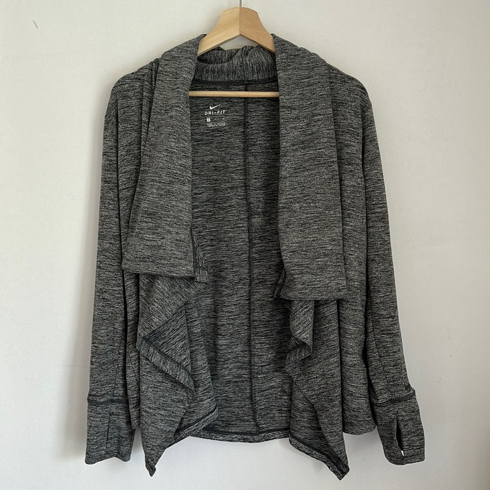 NIKE DRI-fit women’s S grey long sleeve yoga wrap